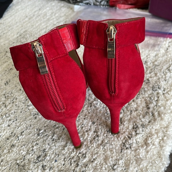 XYD Red Suede Heels - Size 5 - Picture 4 of 10